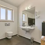 Zminj 1404 Tomisici