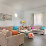 Villa Zminj 1404 *
