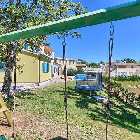 Villa Zminj 1404 Tomisici
