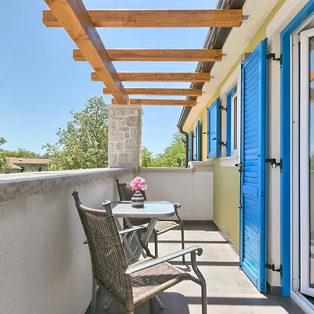 Villa Zminj 1404 Tomisici