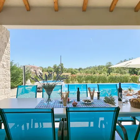 Zminj 1404 * Tomisici