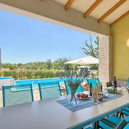 Villa Zminj 1404 Tomisici