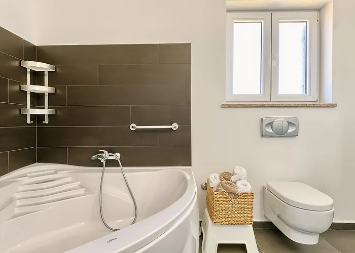 Zminj 1404 ヴィラ *