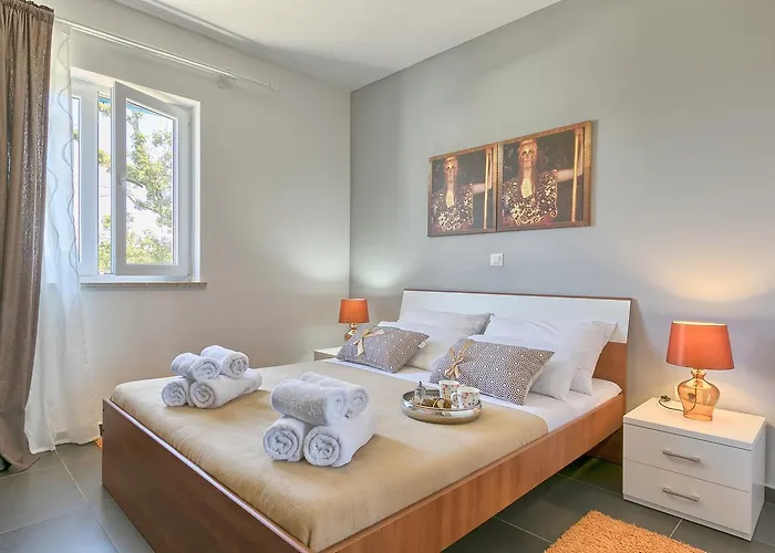 Zminj 1404 * Tomišići